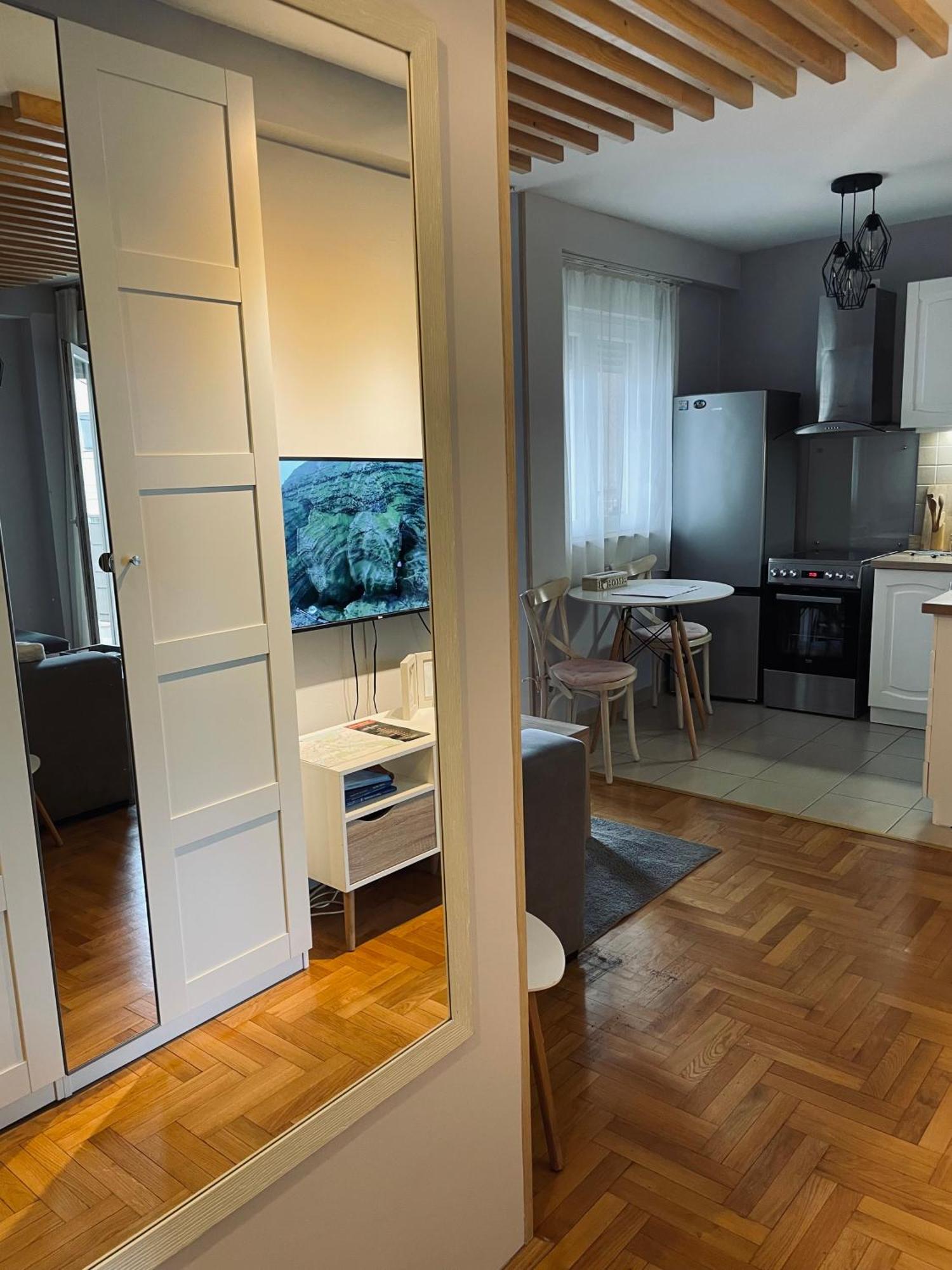 Apartment Cerska MRB Belgrad Exteriör bild