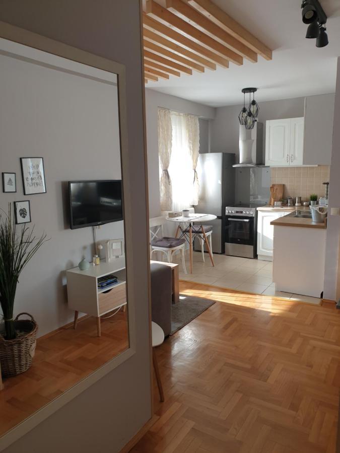 Apartment Cerska MRB Belgrad Exteriör bild