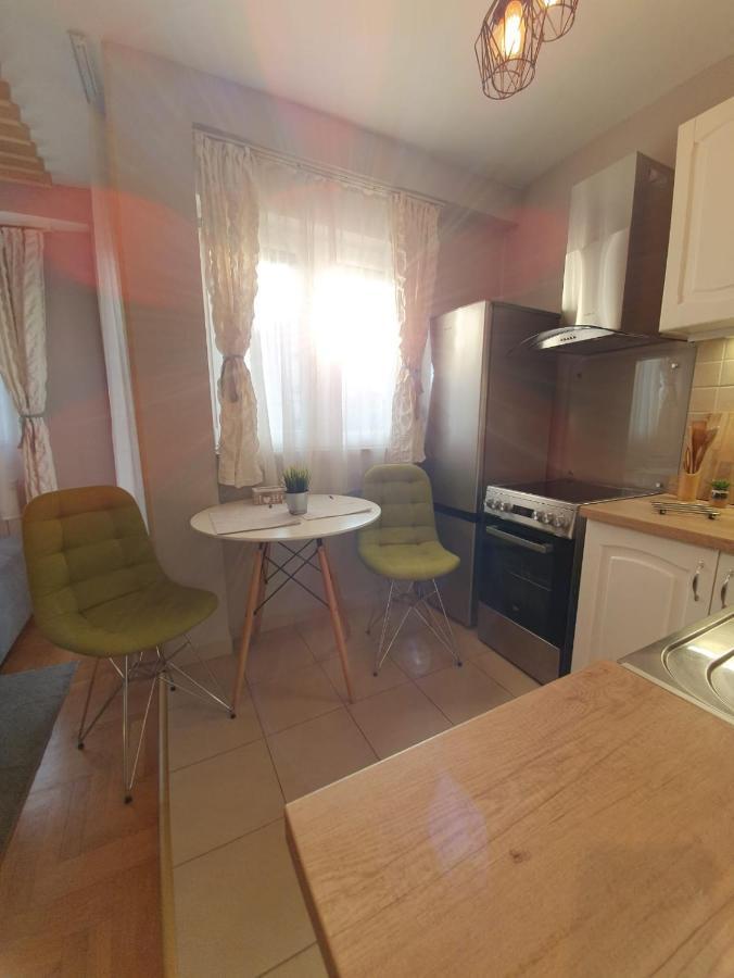 Apartment Cerska MRB Belgrad Exteriör bild